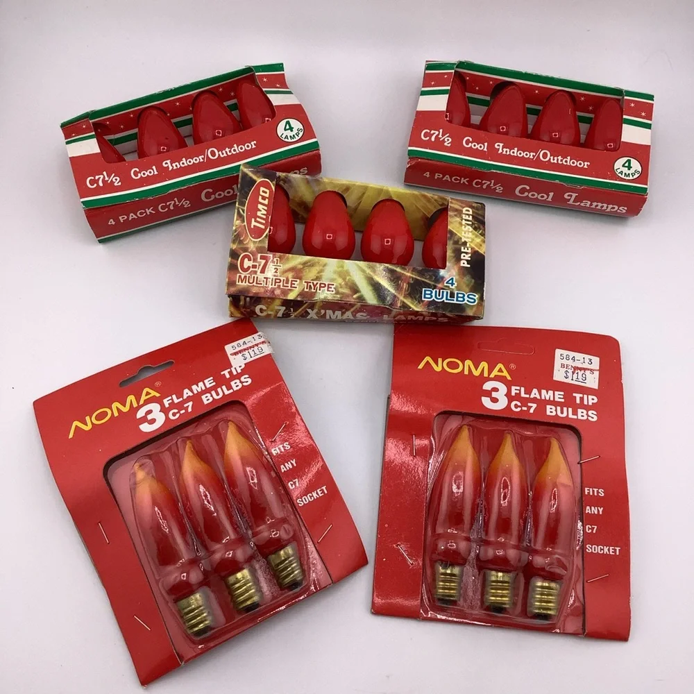 Lot New Vtg Christmas Light Bulbs Noma Flame Tip and Cool Lamps Timco C-7.5